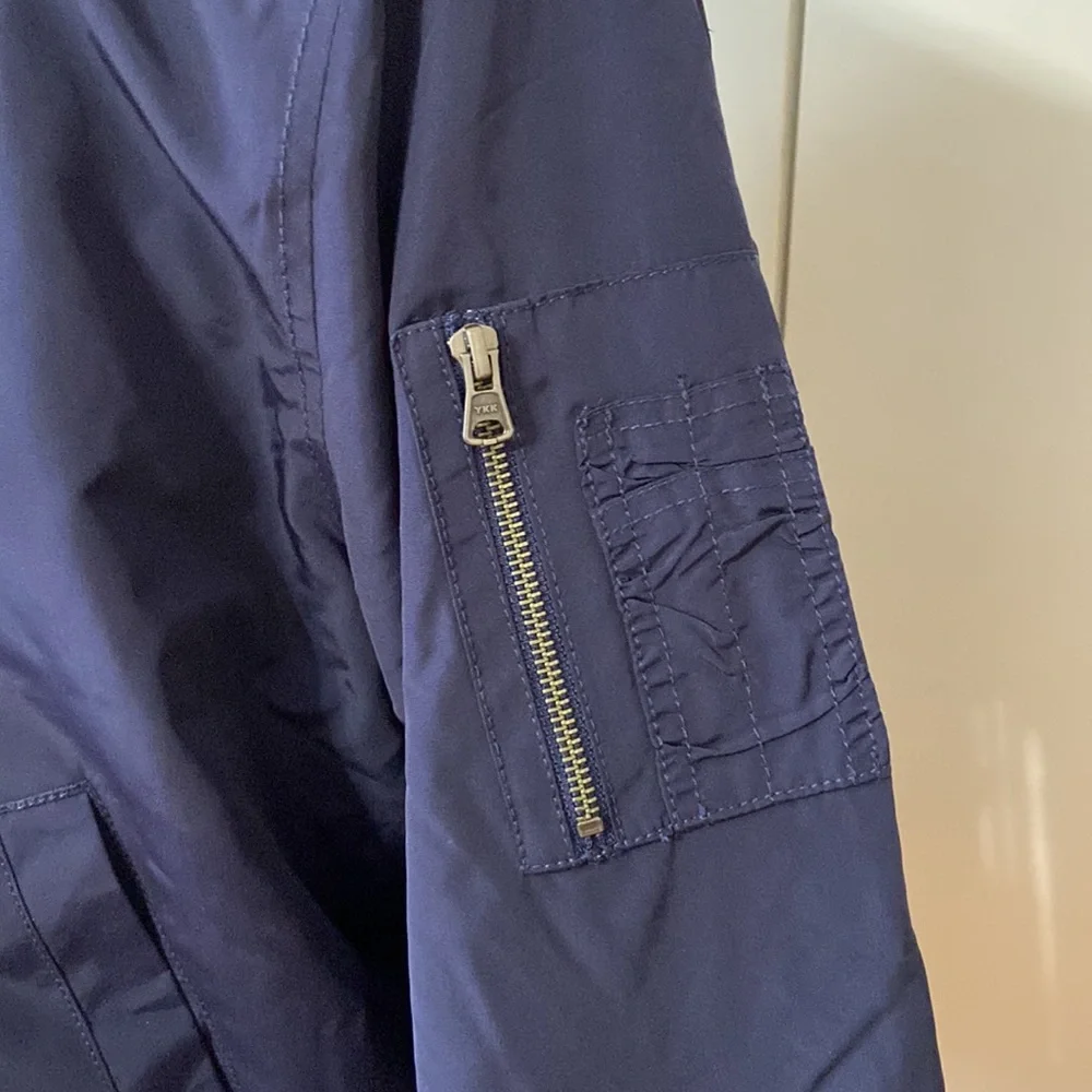 Good threads jacket - Picture 3 of 5